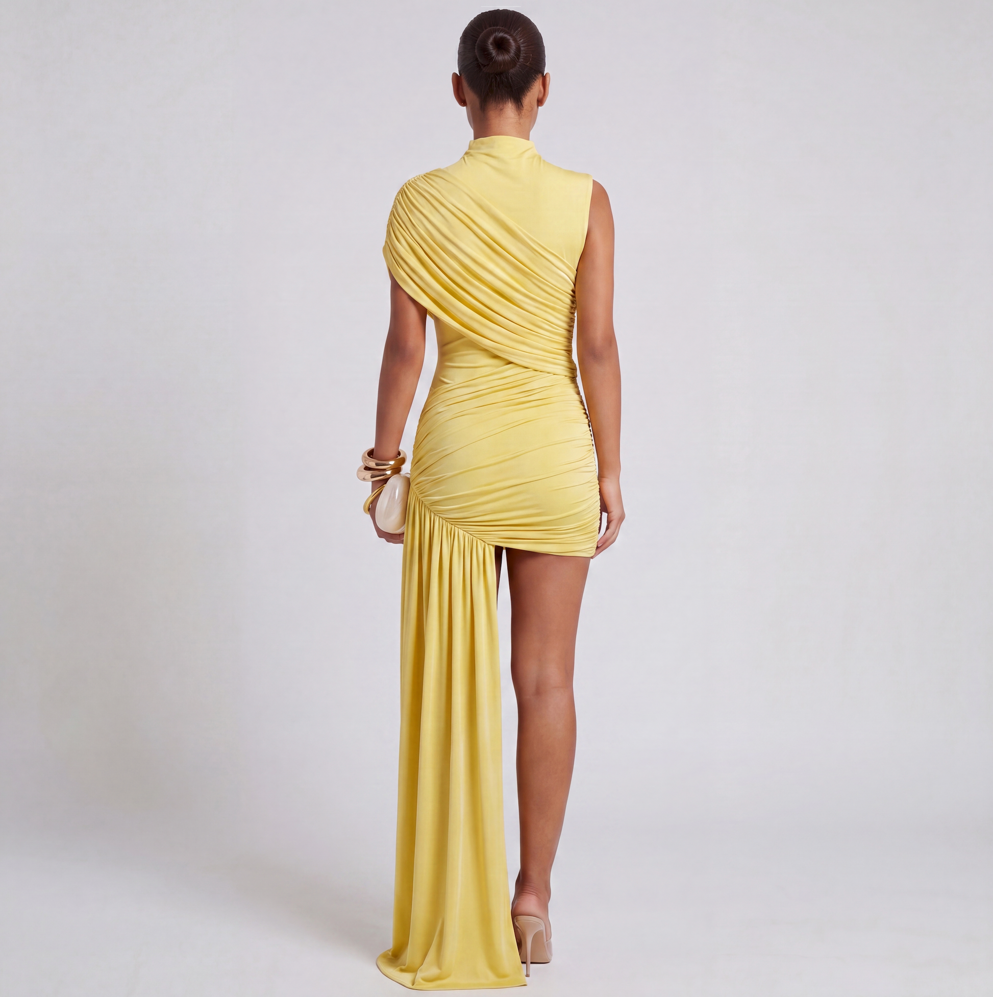 Lara | Zwarte Mini Jurk met Hoge Hals en Off-Shoulder voor Vrouwen 2