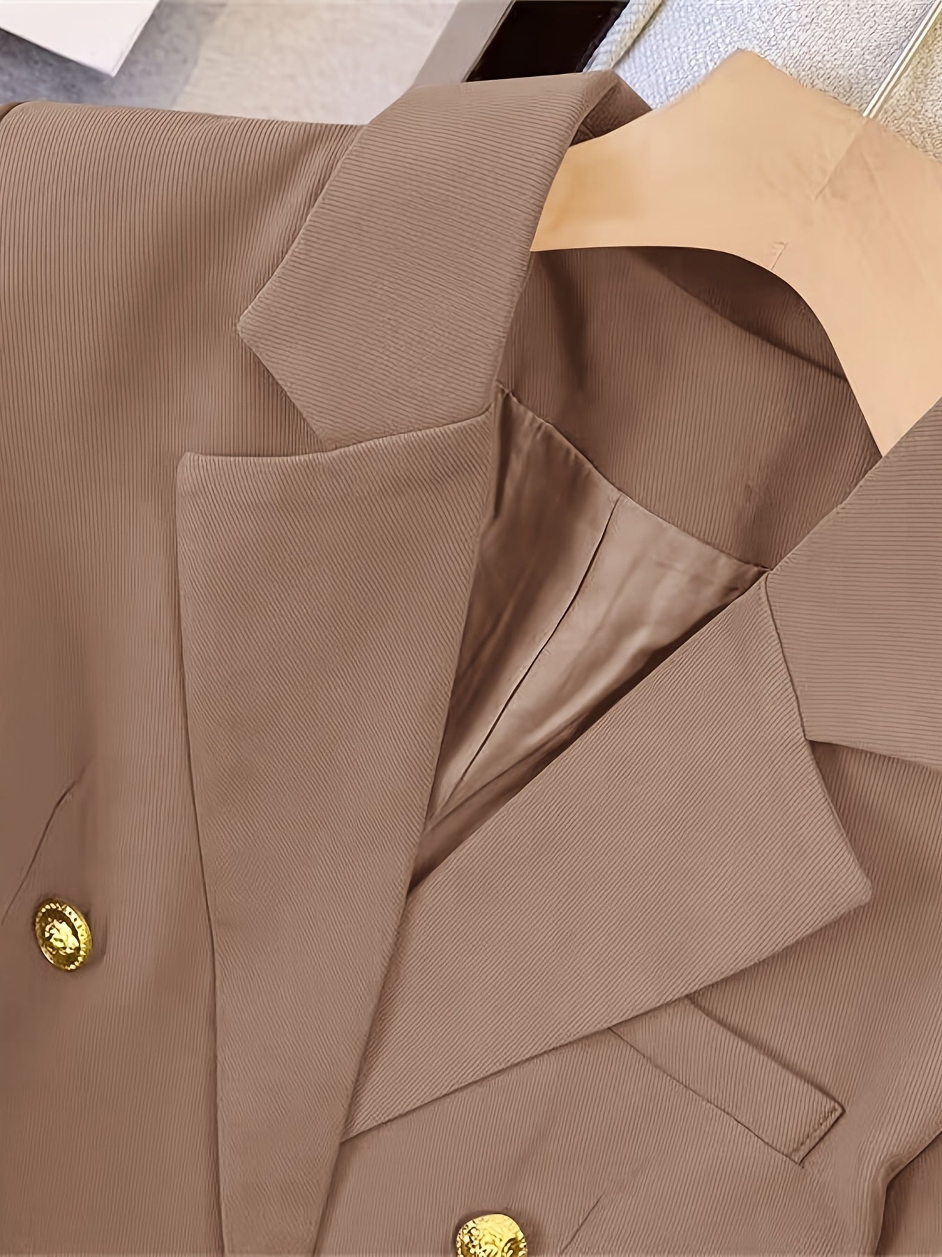 Lena | Lange Zwarte Dames Blazer Met Dubbele Rij Knopen Voor Winter 8