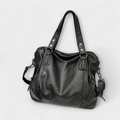 Lotte | Moderne Zwarte Schoudertas voor Dames met Verfijnde Accenten 6