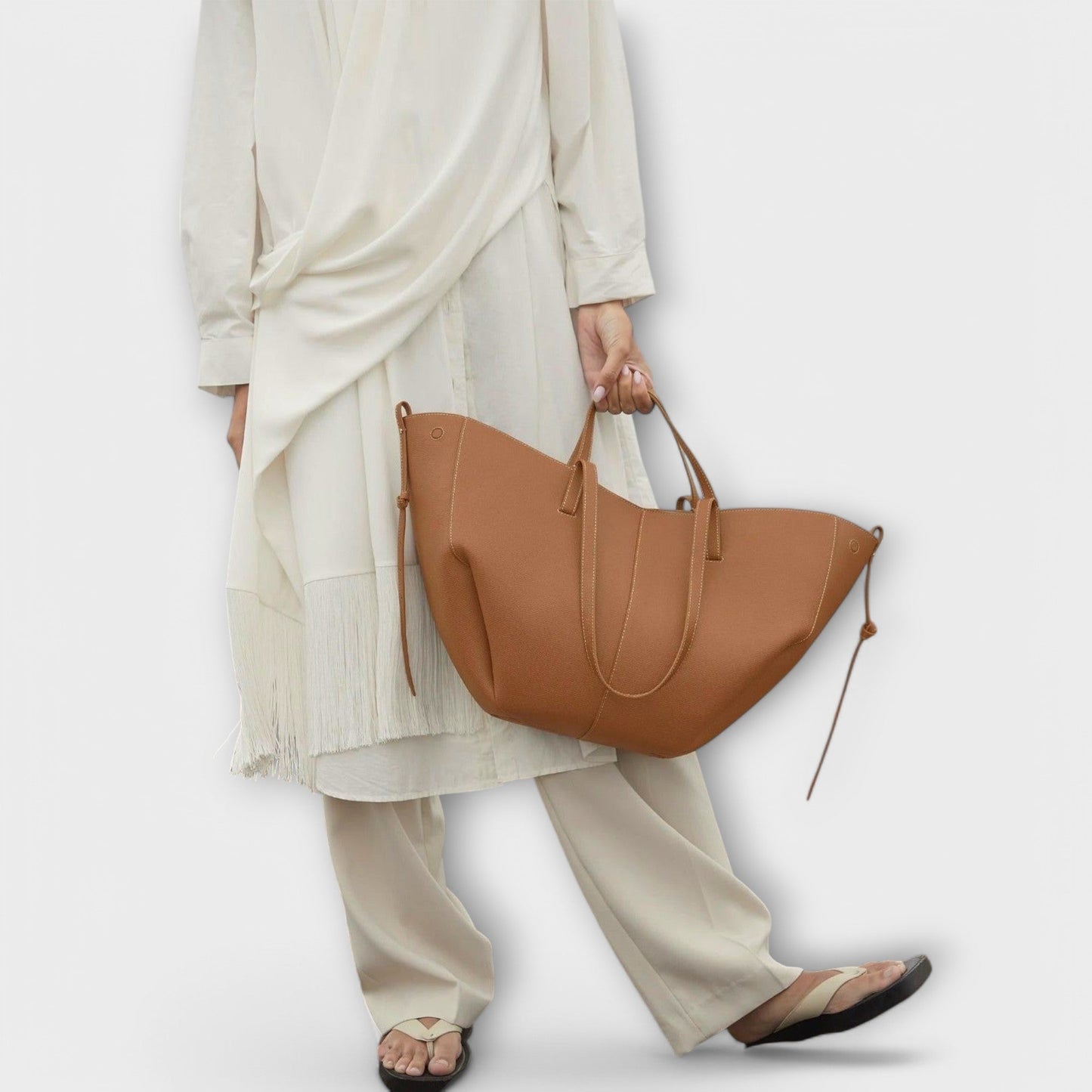 Lotte | Ruime Draagtas voor Dames met Minimalistisch Ontwerp en Comfortabele Handvatten 5