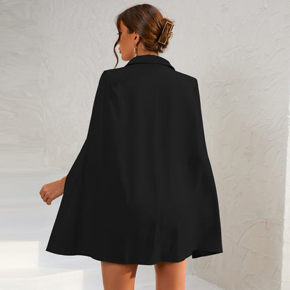 Sophie | Cape Blazer Mini-jurk met Gouden Knopen voor Dames 4