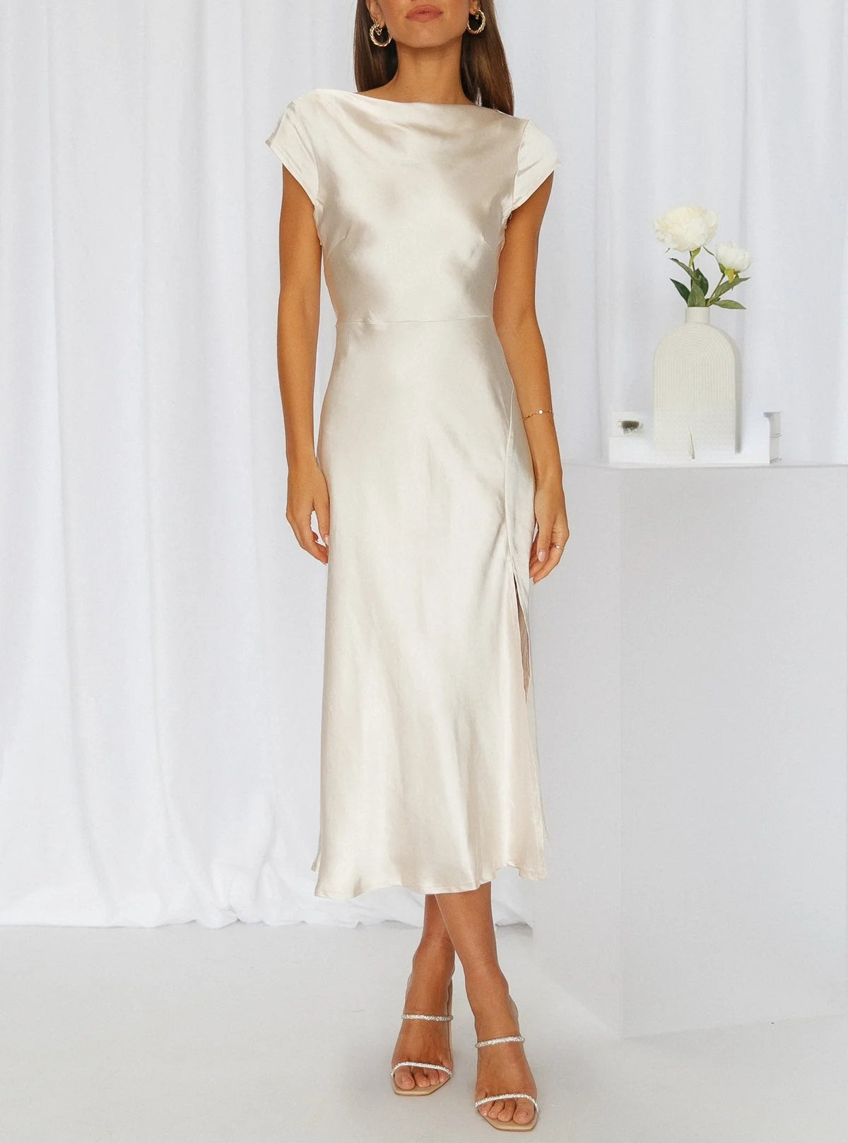 Sophie | Minimalistische Midi Slipjurk voor Dames met Elegant Silhouet 2