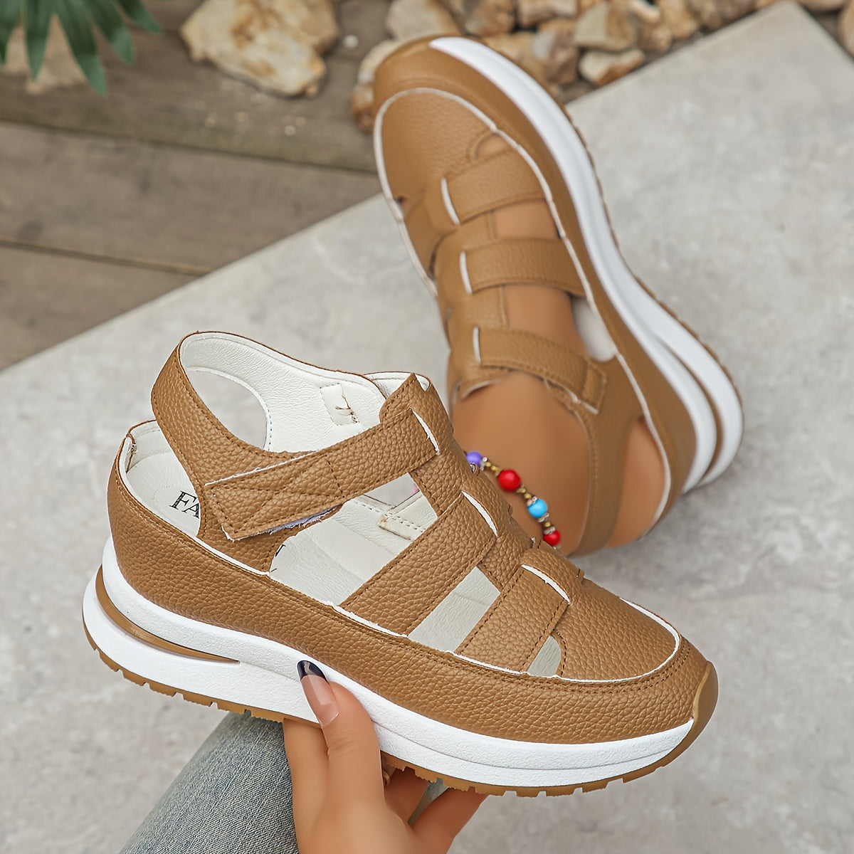 Sophie | Platformsandalen met Klittenband en Gewatteerde Zool voor Dames 9