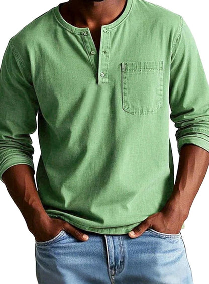 Detailfoto van stof en naden van het lange mouw shirt