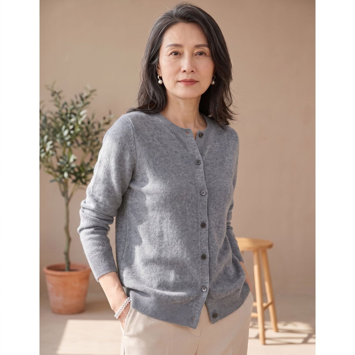 CAMILA cardigan in verschillende kleuren weergegeven