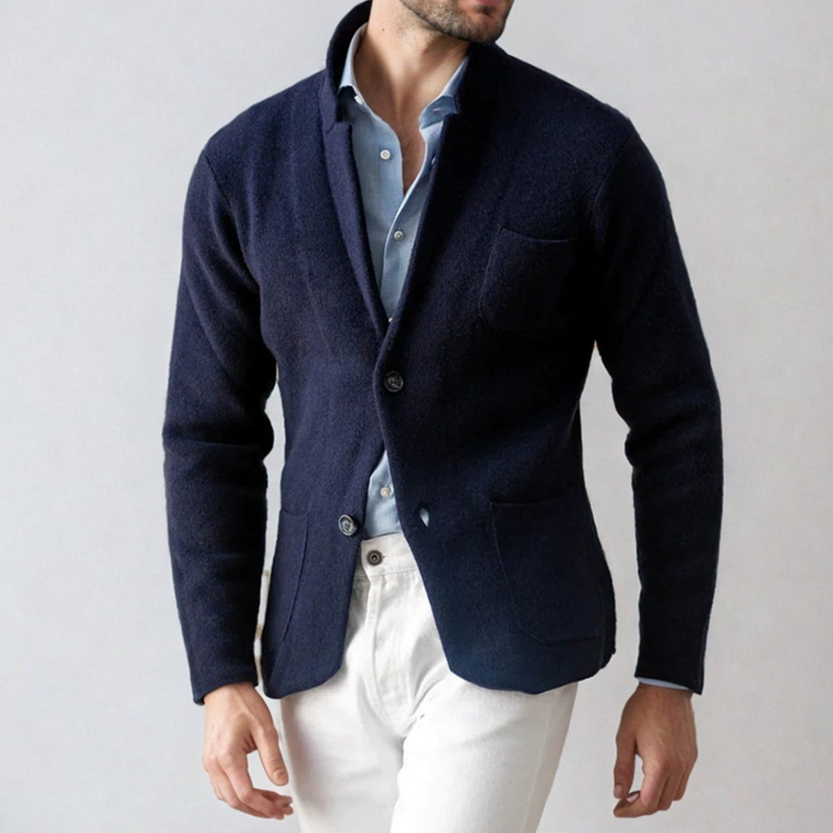 Blazer-cardigan gecombineerd met T-shirt voor casual weekendoutfit