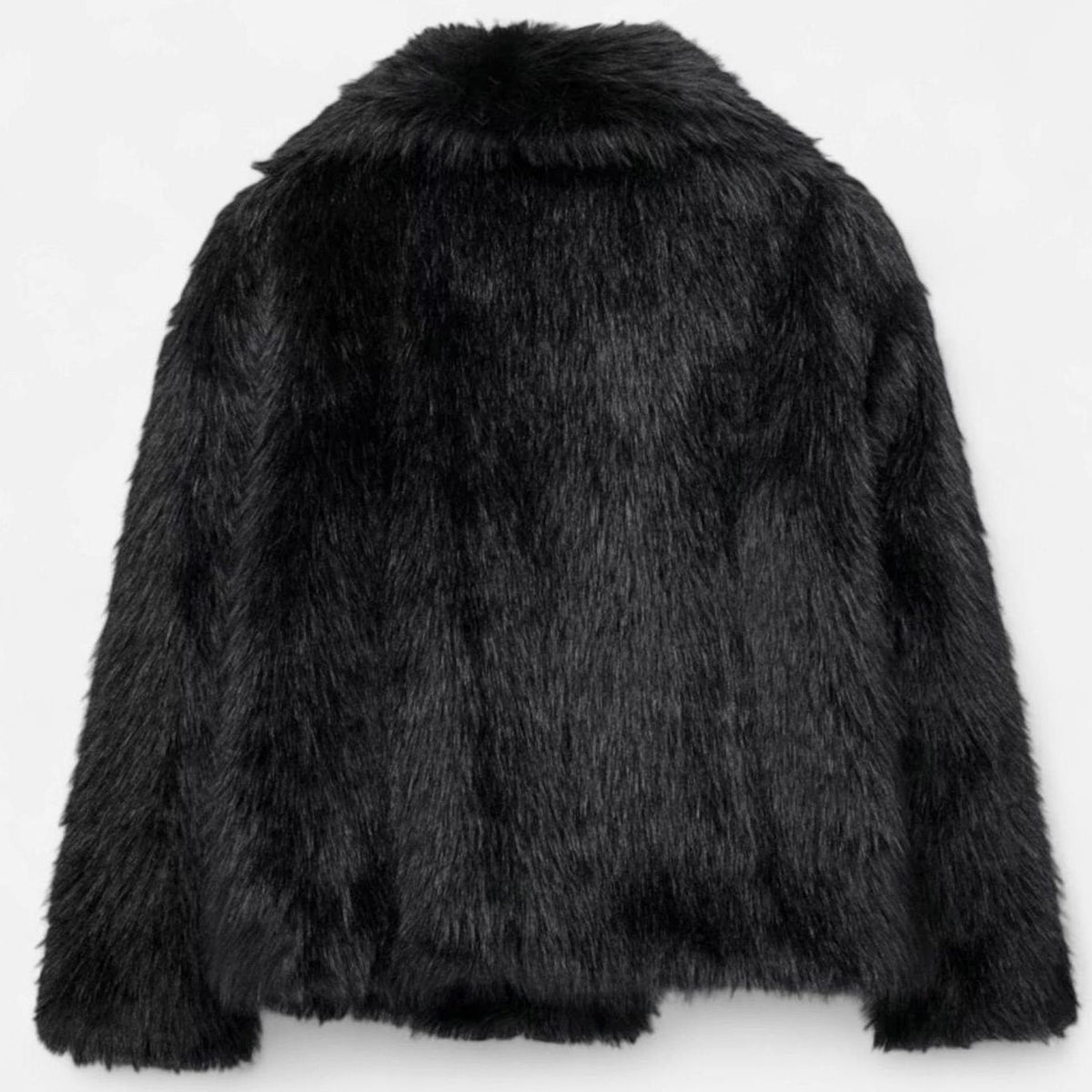 Close-up van de oversized kraag van de FARIELLE cropped jas