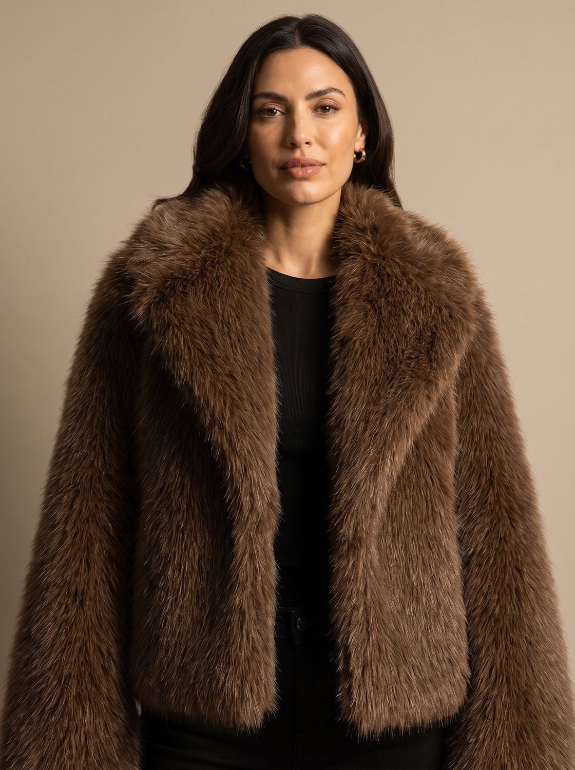 FAUXELLA korte damesjas met imitatiebont en oversized kraag