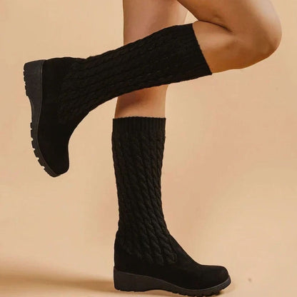 KAELORA laarzen gedragen met spijkerbroek voor een casual look