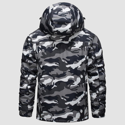 Volledige look met NORDKAP herenjas in stedelijke omgeving