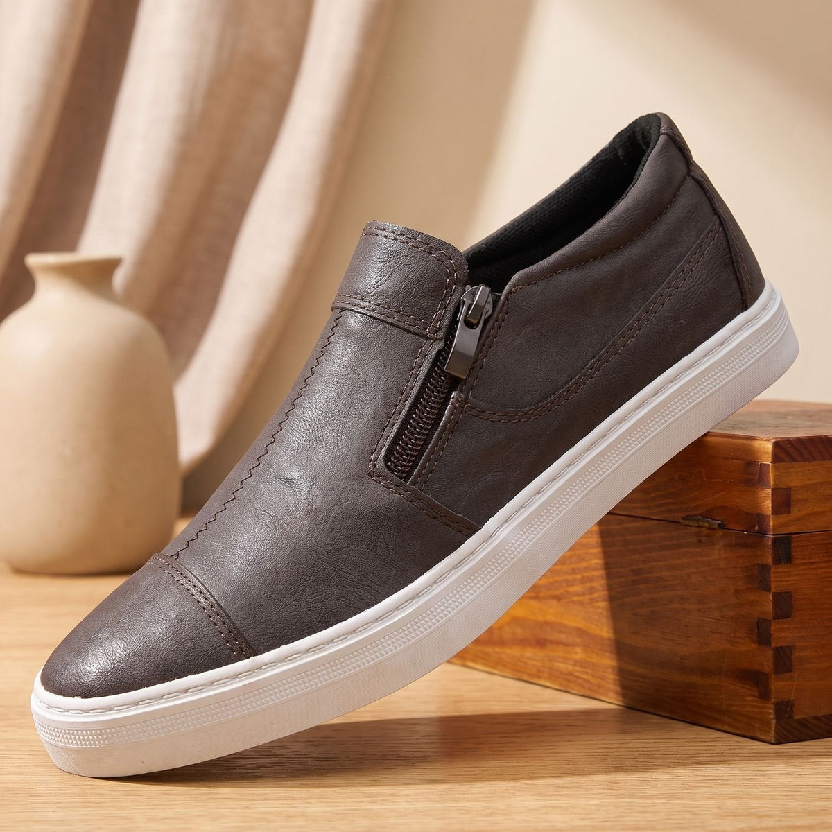 RICCARDO heren slip-on schoen met zijrits in kunstleer look