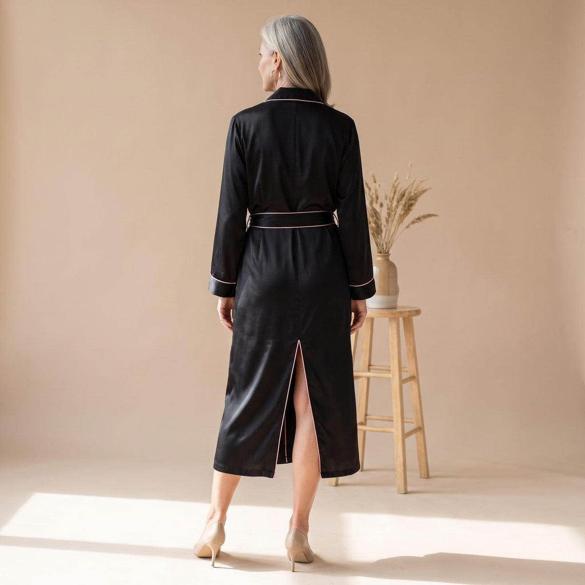 SAVERINE kamerjas in roze met elegante afwerking