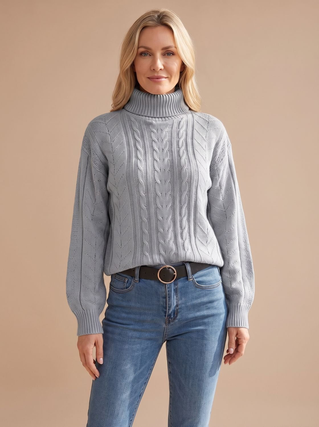 SELINKA trui gestyled met wijde broek voor een casual look