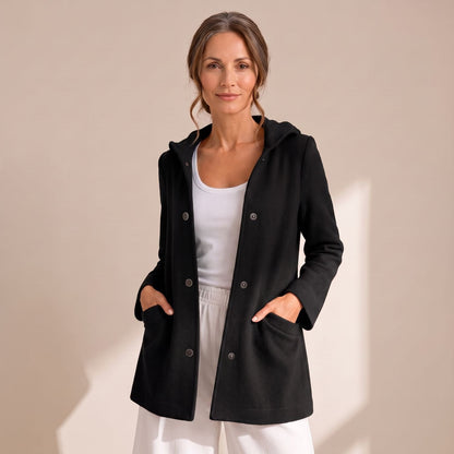 Detail van de drukknoopsluiting op SERALEEN dames vest