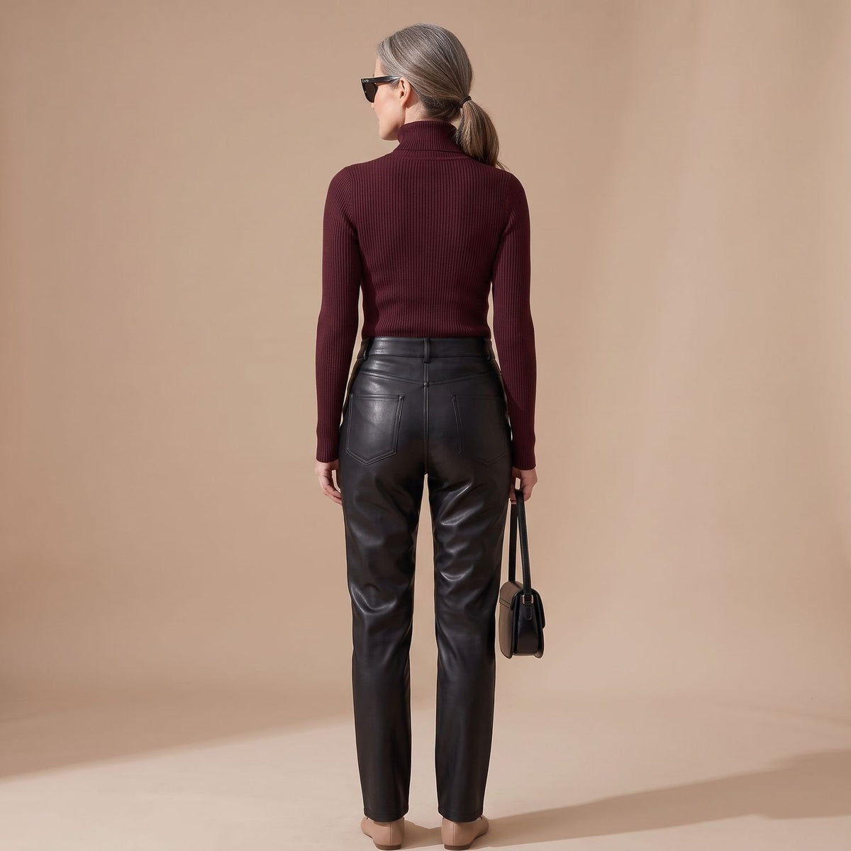 SERANTHA coltrui gecombineerd met een rok voor elegante stijl