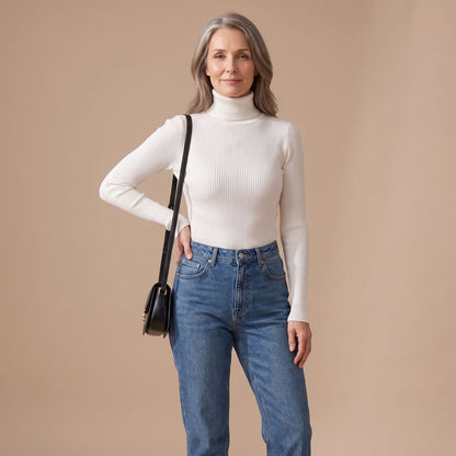SERANTHA trui gestyled voor een weekend brunch look