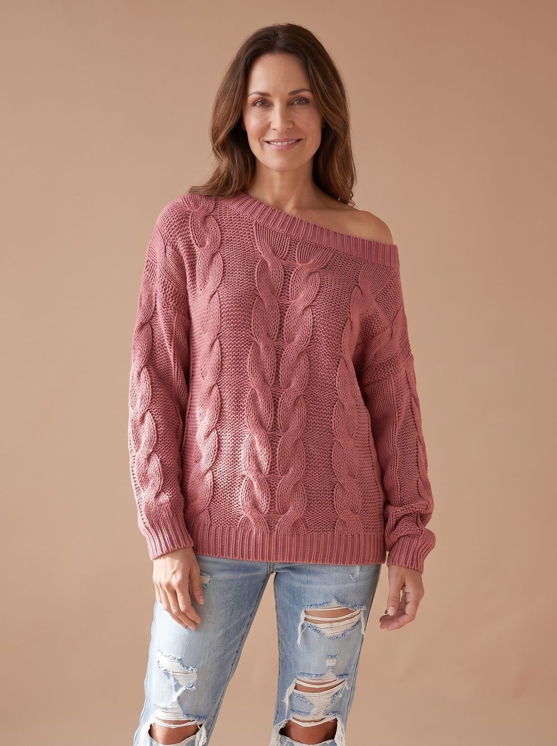 Off-shoulder trui gecombineerd met jeans voor casual look