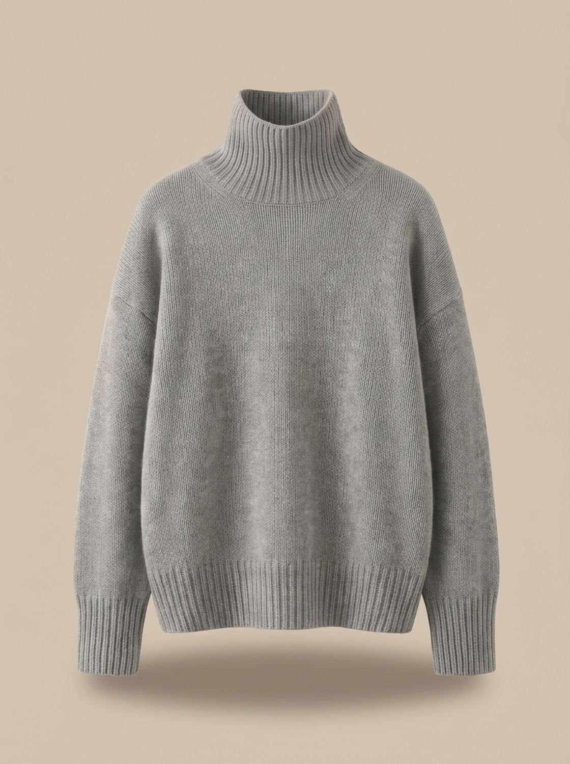 Kasjmier coltrui gecombineerd met jeans voor een casual look