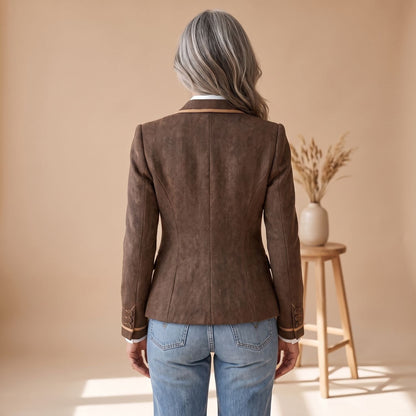 Detailfoto van de opgezette voorzakken van de blazer